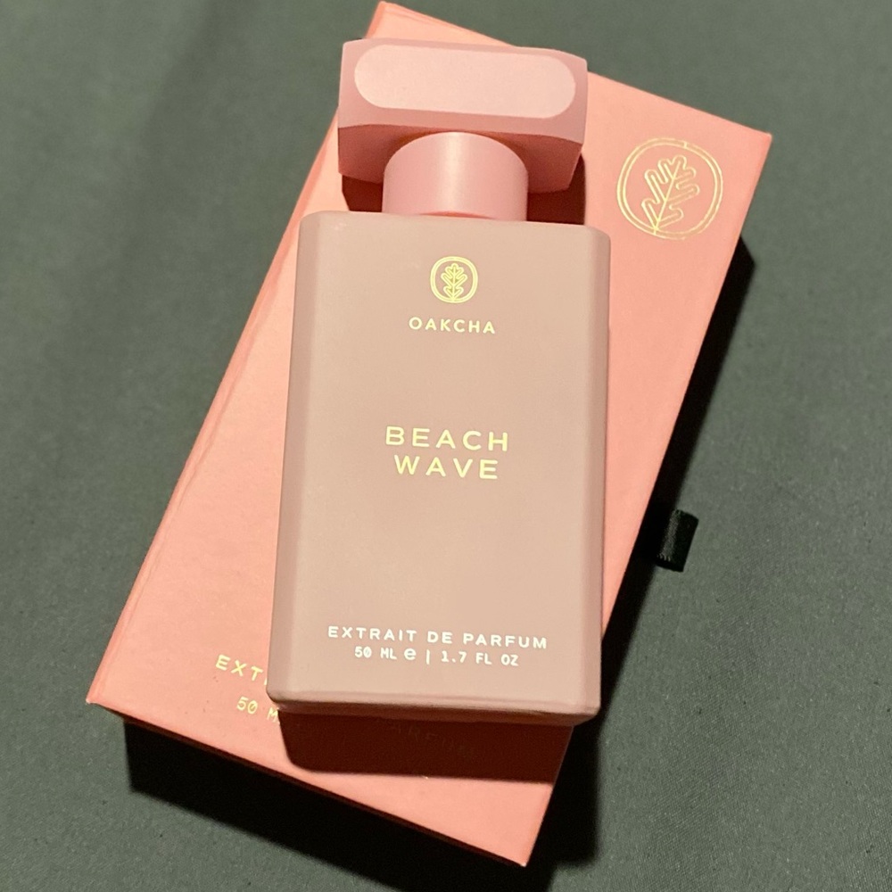Oakcha Beach Wave Perfume - Unused in Original Packaging